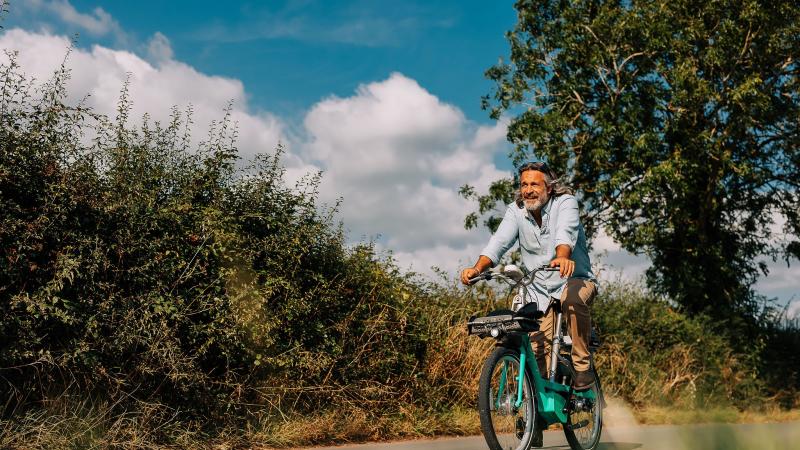 Man riding on Beryl bike