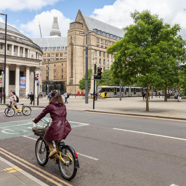 Been Network Cycle Hire rider in Manchester city centre